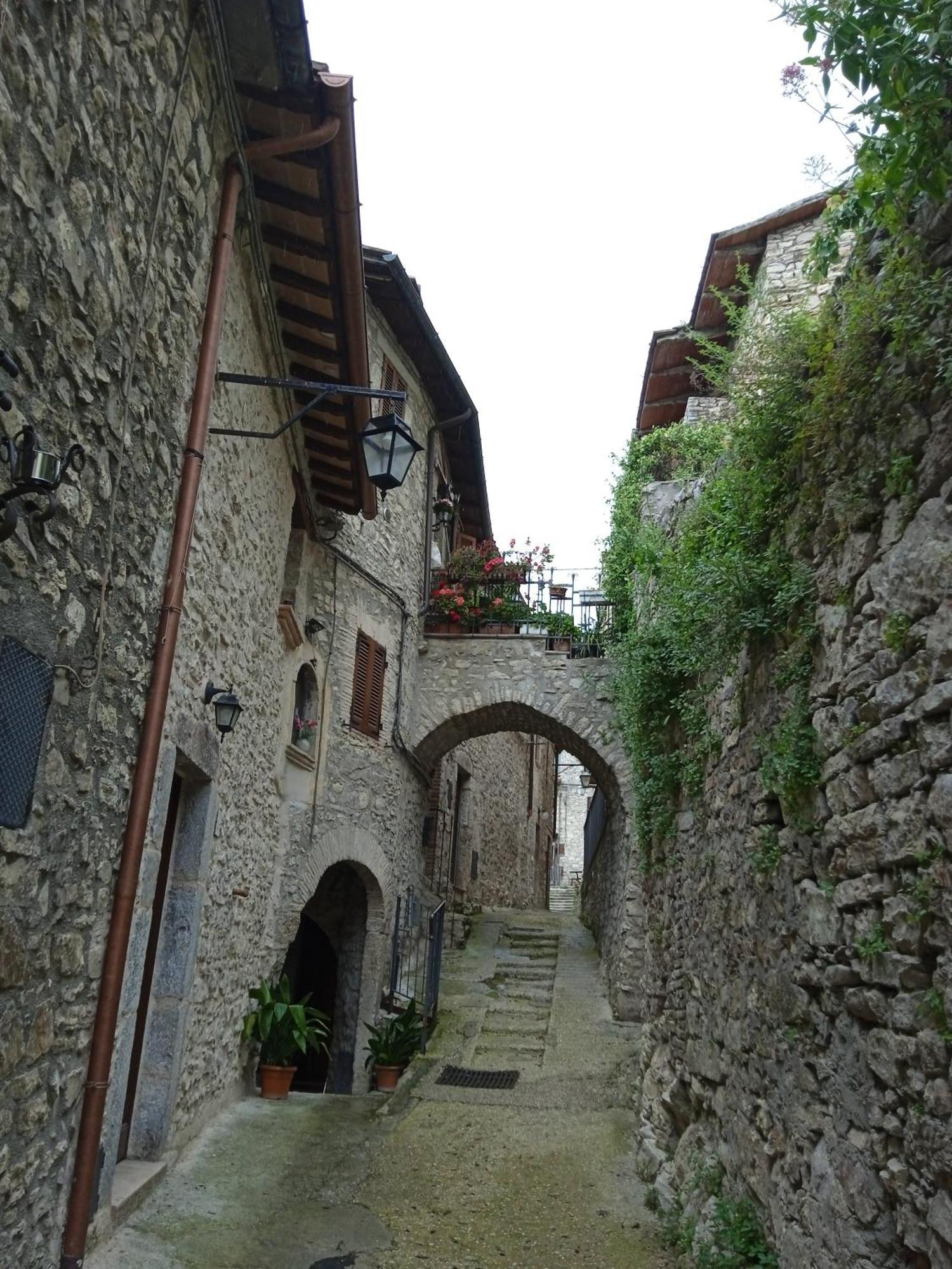 Casa Belvedere A Valle San Martino Di Spoleto Esterno foto